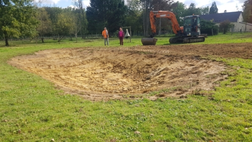 Recreusement de mare à Bussières © CPIE BDM